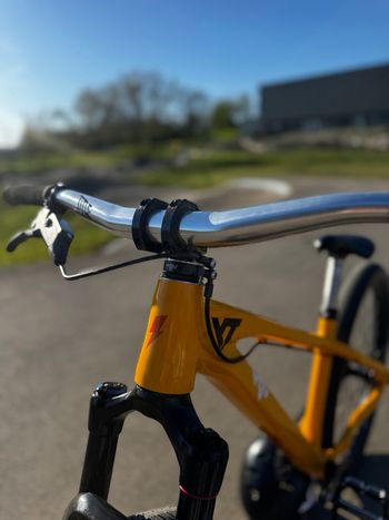 Used YT Industries Dirtlove CORE 3 AL 2025 2025 Mountainbike, Orange, 26 — image 6 of 6
