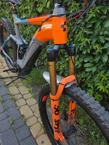 Použité CUBE STEREO HYBRID 160 Action Team 500 27.5 2019 2019 Mountainbike — obrázek 5 z 6