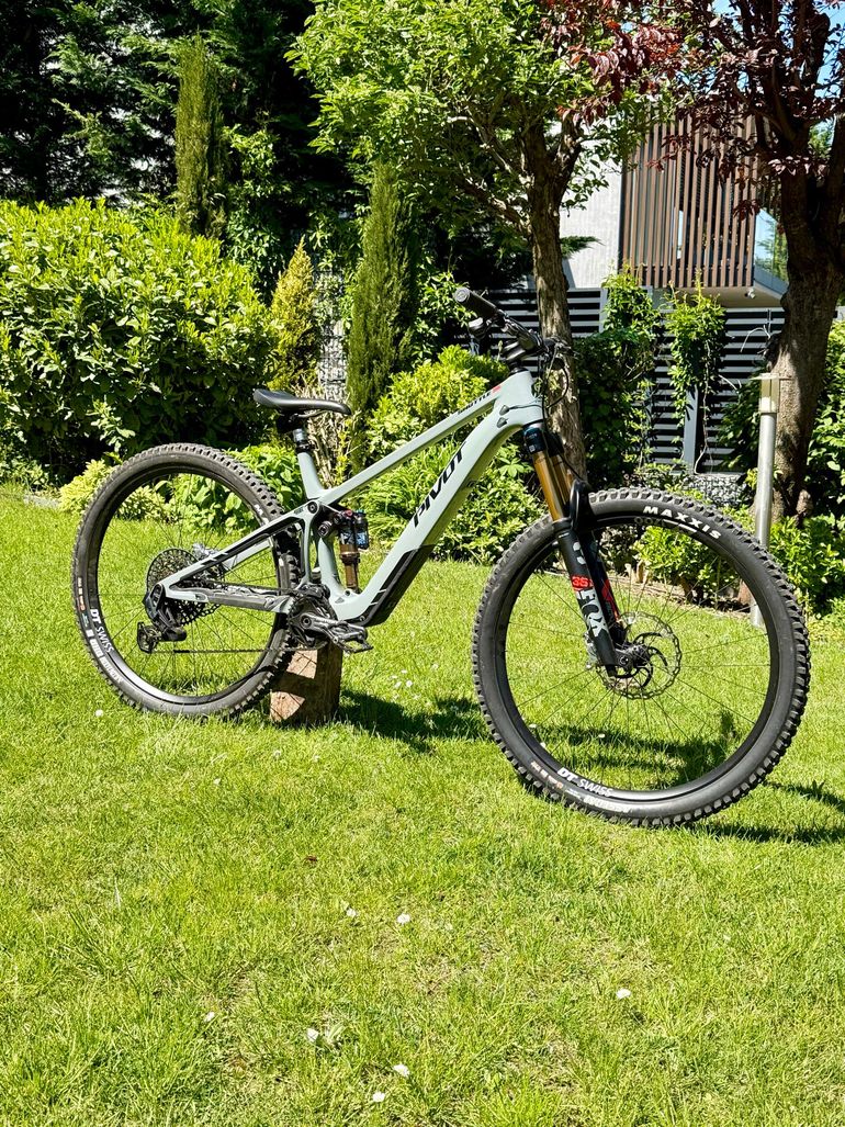 Używany Pivot Shuttle SL Pro X0 Eagle Transmission 2025 2025 Mountainbike — zdjęcie 1 z 9