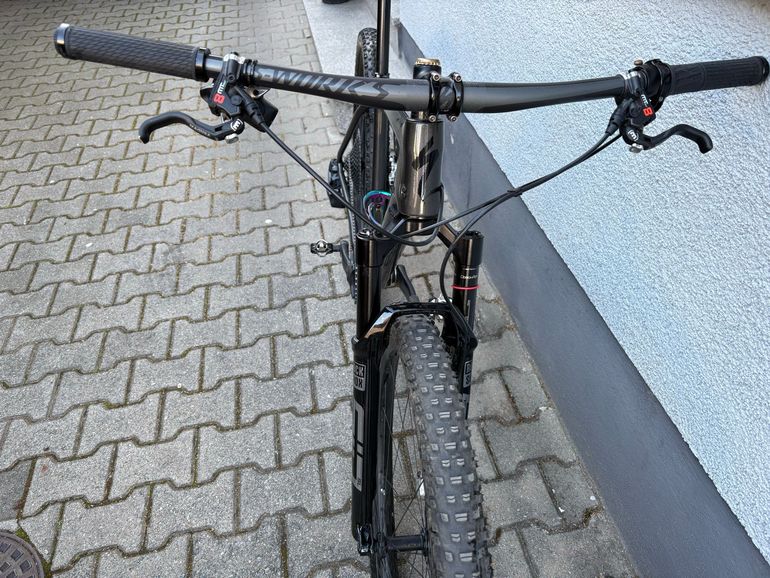 Used Specialized Epic SRAM XX1 Eagle AXS 2020 Mountainbike, Light Gray — image 2 of 12