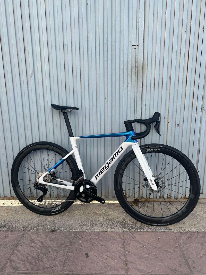 Käytetty Megamo pulse Custom Shimano 105 2026 Road & Gravel