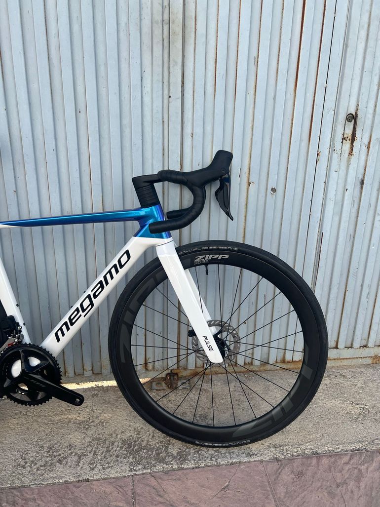 Použité Megamo pulse Custom Shimano 105 2026 Road & Gravel — obrázek 3 z 5