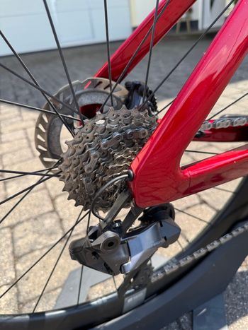 Gebrauchtes Canyon Aeroad CF SLX 8 Di2 Speed 2025 2025 Road & Gravel, Rot — Bild 11 von 14