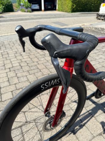 Gebrauchtes Canyon Aeroad CF SLX 8 Di2 Speed 2025 2025 Road & Gravel, Rot — Bild 9 von 14