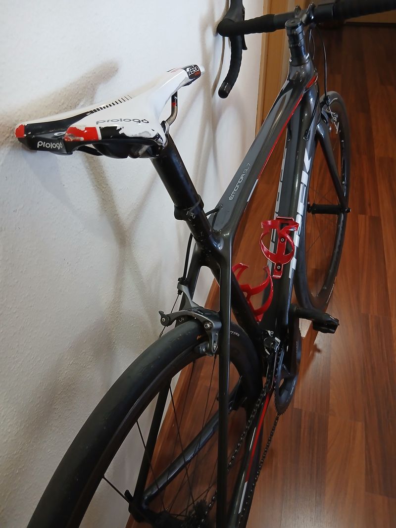 Trek Émonda SL 7 2018 2018 Road & Gravel usato, Nero — immagine 4 di 5