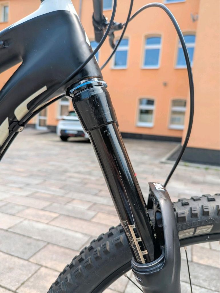 Used Specialized Epic S-Works Carbon Enduro 2017 Mountainbike, Black — image 5 of 20