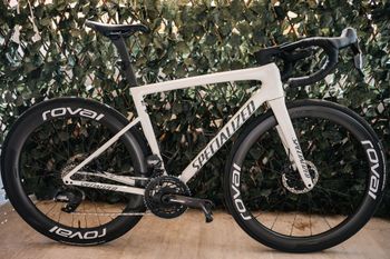 Käytetty Specialized Tarmac SRAM Force eTap AXS 2026 Road & Gravel