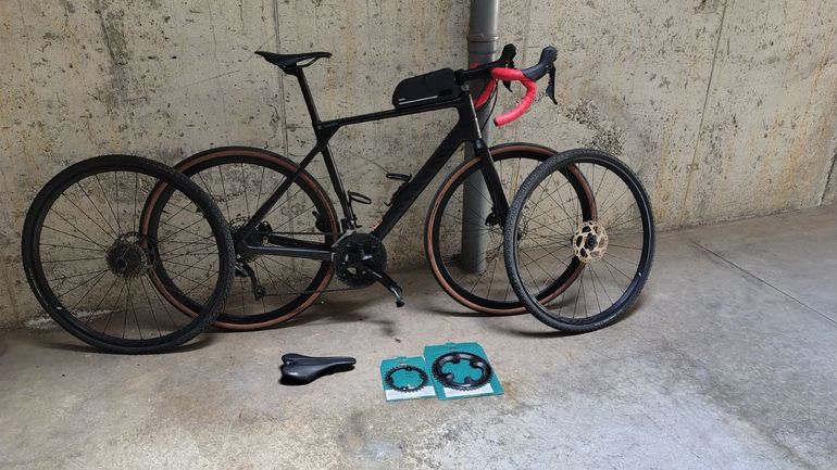 Used Canyon Endurace CF SL 7 Disc 2022 2022 Road & Gravel, Black — image 2 of 15
