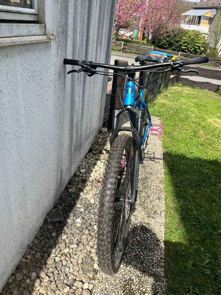 Bionicon Custom Shimano Deore 2024 Mountainbike de segunda mano, Azul — imagen 3 de 4