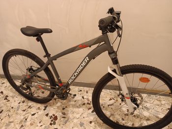 Used ROCKRIDER 27.5 Inch Mountain bike ST 120 Disc 2022 2022 Mountainbike, Light Gray, 27.5 — image 2 of 6