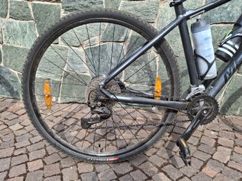 Merida Custom Shimano Alivio 2022 Road & Gravel usato, Nero — immagine 7 di 7