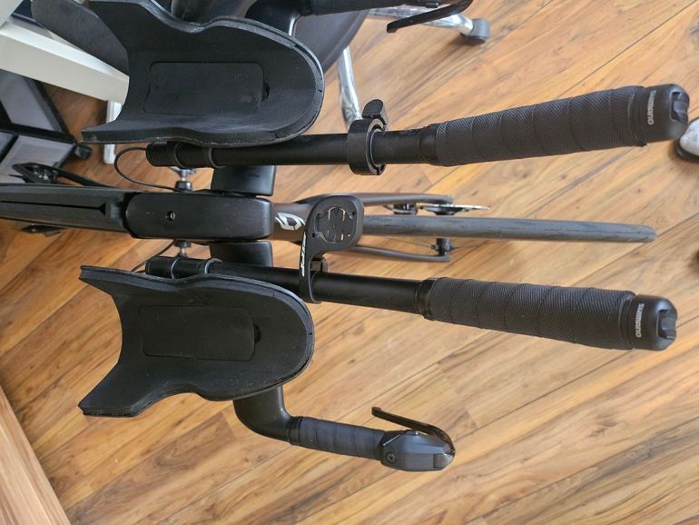 Used Apex Custom Shimano 105 Di2 2025 Road & Gravel, Black — image 3 of 6