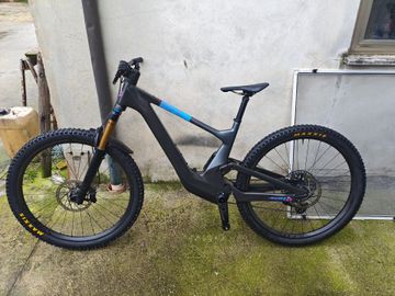 Brugt Scott Voltage eRIDE 900 Tuned 2024 2024 Mountainbike — billede 2 af 5