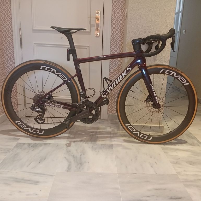 Used Specialized S-Works Tarmac SL8 - Shimano Dura-Ace Di2 2024 2024 Road & Gravel, Red — image 1 of 10
