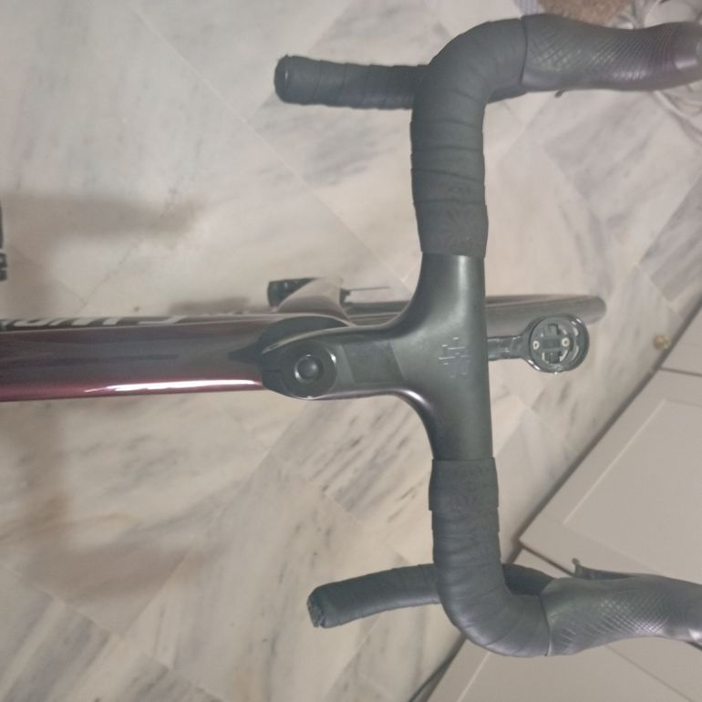 Used Specialized S-Works Tarmac SL8 - Shimano Dura-Ace Di2 2024 2024 Road & Gravel, Red — image 3 of 10