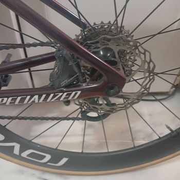 Used Specialized S-Works Tarmac SL8 - Shimano Dura-Ace Di2 2024 2024 Road & Gravel, Red — image 5 of 10
