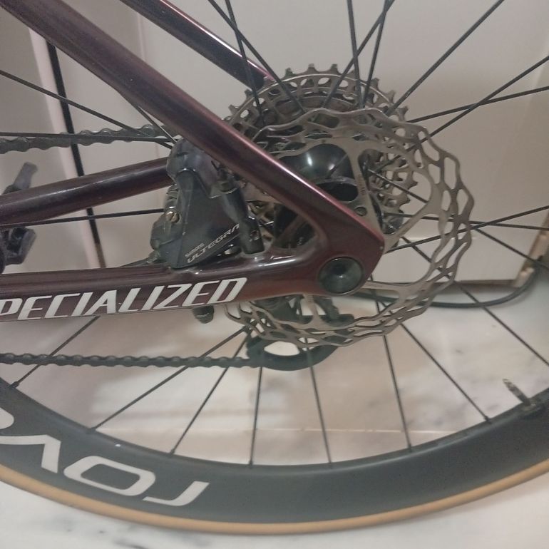 Used Specialized S-Works Tarmac SL8 - Shimano Dura-Ace Di2 2024 2024 Road & Gravel, Red — image 5 of 10