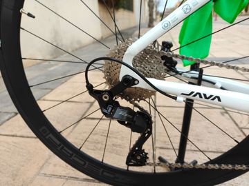 Used Java Custom Shimano 105 2026 Road & Gravel, White — image 4 of 5