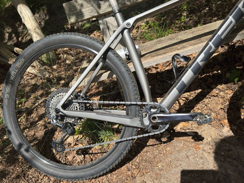 Brugt Trek Procaliber 9.5 Gen 2 2024 2024 Mountainbike — billede 3 af 5