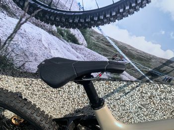 Used Giant Glory Advanced 2024 2024 Mountainbike, White, 29, 27.5 — image 6 of 11