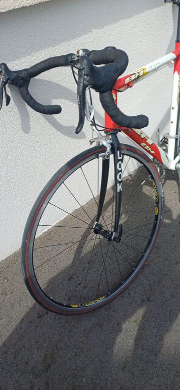 Used BH Bikes Custom Campagnolo Record 2006 Road & Gravel, Red — image 2 of 3
