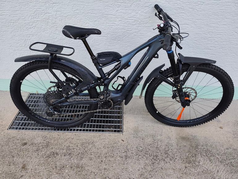 Käytetty Specialized Turbo Levo Expert 2022 2022 Mountainbike — kuva 2 / 8