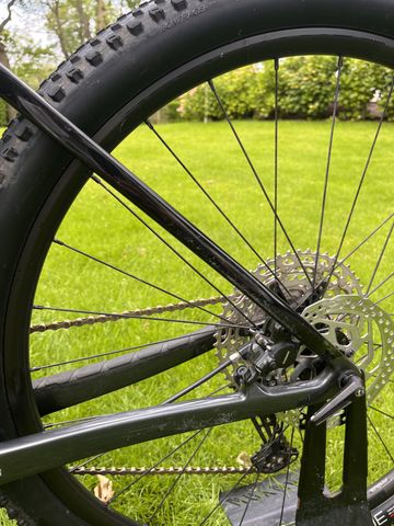 Used Trek Procaliber 9.5 2022 2022 Mountainbike, Light Gray, 29 — image 11 of 14