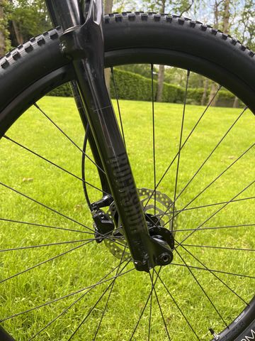 Used Trek Procaliber 9.5 2022 2022 Mountainbike, Light Gray, 29 — image 8 of 14