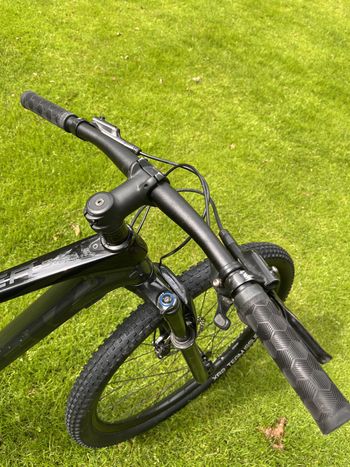 Used Trek Procaliber 9.5 2022 2022 Mountainbike, Light Gray, 29 — image 10 of 14