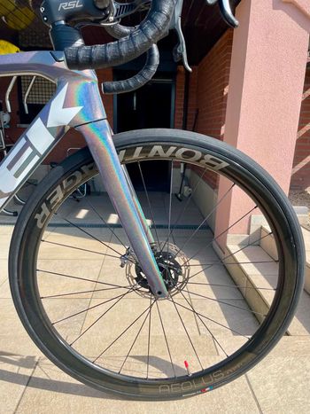 Used Trek Émonda SLR 9 eTap 2021 2021 Road & Gravel, Light Gray — image 3 of 3