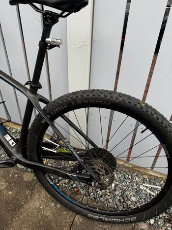 Used Stevens Sonora Shimano Deore XT 2018 Mountainbike, Black — image 6 of 16