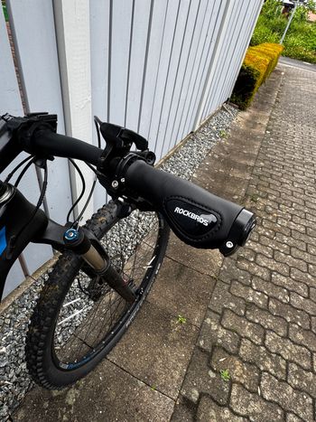 Used Stevens Sonora Shimano Deore XT 2018 Mountainbike, Black — image 10 of 16