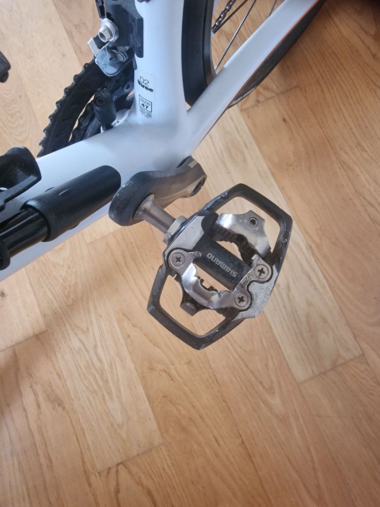 Použité BMC Roadmachine 02 THREE 2018 2018 Road & Gravel — obrázek 5 z 5