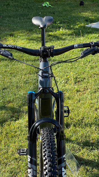 Used Santa Cruz Hightower Sram Eagle Transmission X0 2024 Mountainbike, Light Gray — image 6 of 7