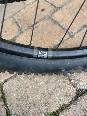 Gebrauchtes Cannondale Habit 4 2024 2024 Mountainbike, Rot, 27.5 — Bild 15 von 16