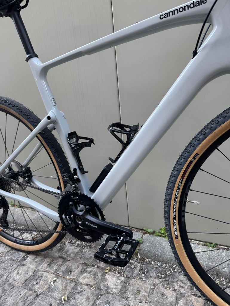 Used Cannondale Topstone Carbon 2 L 2023 2023 Road & Gravel, Light Gray — image 13 of 18