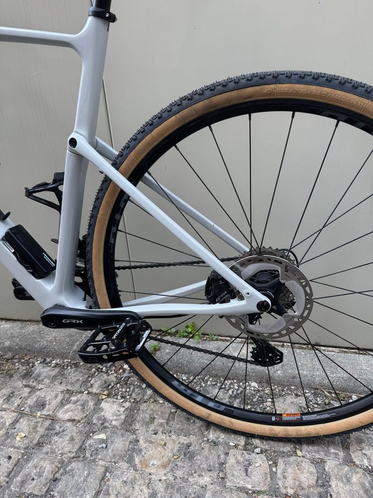 Used Cannondale Topstone Carbon 2 L 2023 2023 Road & Gravel, Light Gray — image 9 of 18