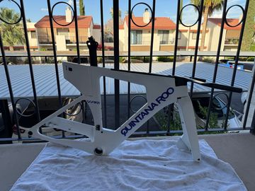 Used Quintana Roo V-PRi Frameset 2025 Road & Gravel, White — image 1 of 10