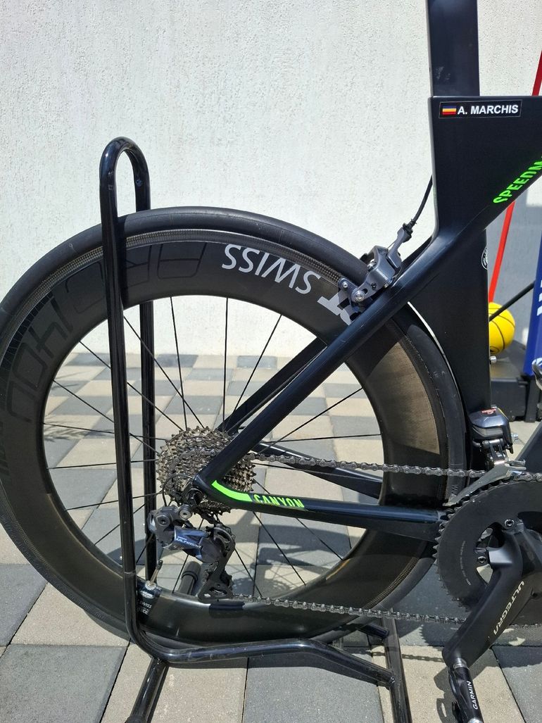Used Canyon Speedmax CF 8.0 Di2 2018 2018 Road & Gravel, Green — image 6 of 9