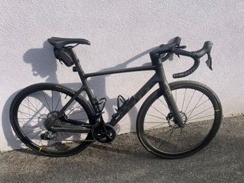 Used Scott Addict RC 30 2022 2022 Road & Gravel, Black — image 7 of 7