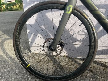 Used Scott Addict RC 30 2022 2022 Road & Gravel, Black — image 2 of 7