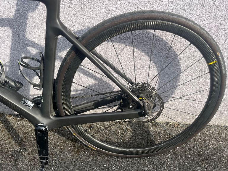 Used Scott Addict RC 30 2022 2022 Road & Gravel, Black — image 1 of 7