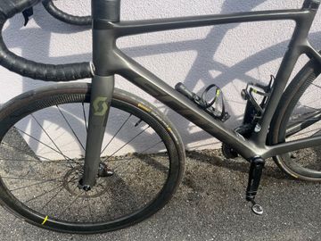 Tweedehands Scott Addict RC 30 2022 2022 Road & Gravel — afbeelding 3 van 7