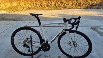 Käytetty Pinarello X5 SHIMANO 105 Di2 2025 2025 Road & Gravel — kuva 4 / 5