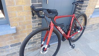 Used Isaac Vitron Shimano Ultegra 2024 Road & Gravel, Red — image 5 of 9