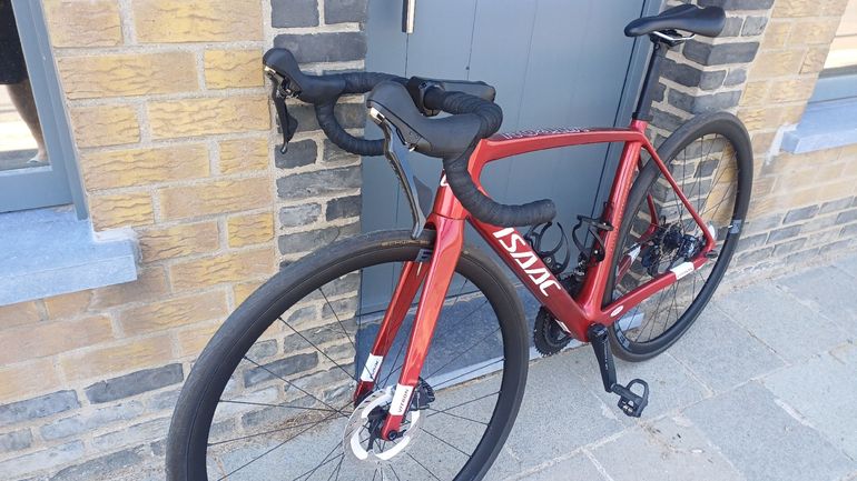 Used Isaac Vitron Shimano Ultegra 2024 Road & Gravel, Red — image 5 of 9