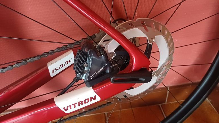 Used Isaac Vitron Shimano Ultegra 2024 Road & Gravel, Red — image 9 of 9