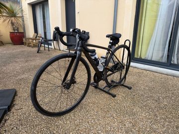 Used Emonda Custom Shimano 105 2024 Road & Gravel, Black — image 2 of 4