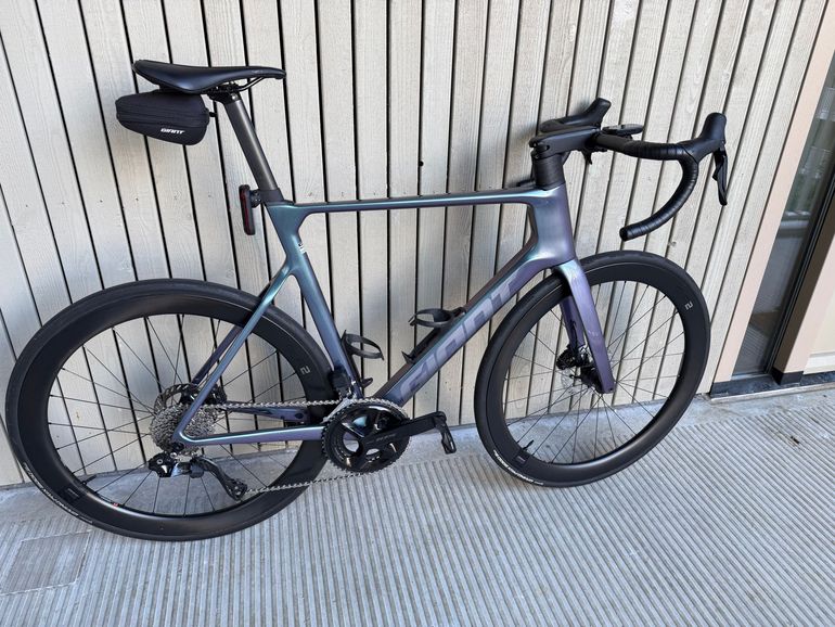 Used Giant Propel Advanced 1 2025 2025 Road & Gravel, Blue — image 1 of 10