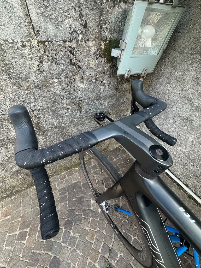 Używany Giant TCR Advanced SL 0 Disc 2021 2021 Road & Gravel — zdjęcie 7 z 7